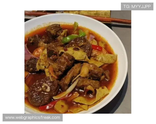 爱吃家乡菜的拜合拉木带队友光顾深圳新疆烧烤抓饭店品味地道风味 爱吃家乡菜的拜合拉木带队友光顾深圳新疆烧烤抓饭店品味地道风味