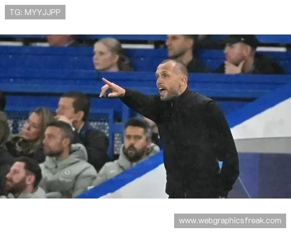 阿贾克斯主帅海廷加正式下课球队欧冠四战皆败陷入低谷